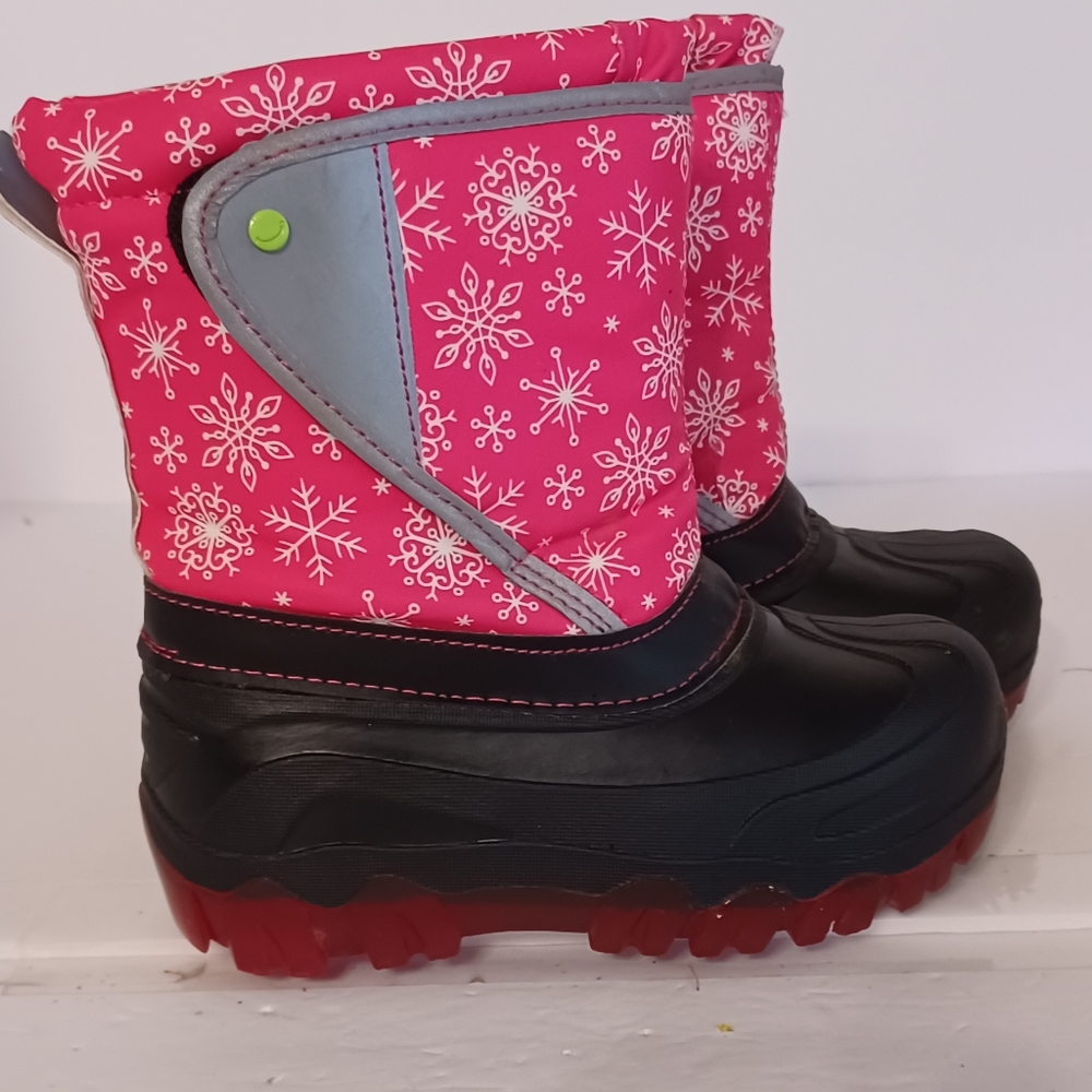 NWOT Girls Black Rubber Pink Snowflake Winter Boots Size 11/12  Hook and Loop.
